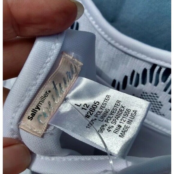 Sally Miller Dress White Lace Sleeveless Lined Pointed Hem Size L Formal GND - Picture 5 of 6